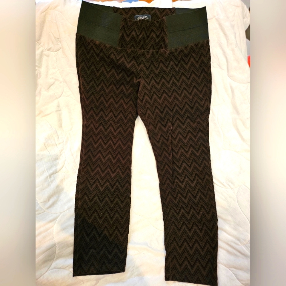One 5 One Flocked, Chevron Pull On Pants, Size XL
